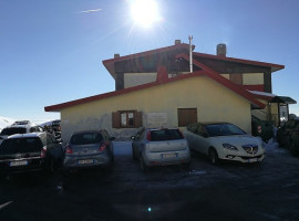 Rifugio Sebastiani outside