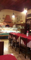 Pizzeria Manzoni inside