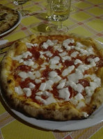 Pizzeria La Contrada food