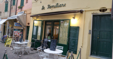 Trattoria La Familiare inside