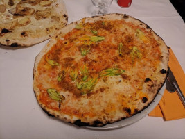 Pizzeria Il Pepe Rosa food