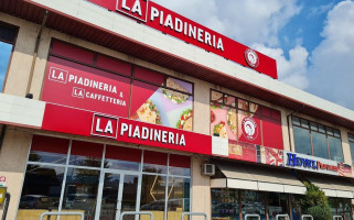 La Piadineria food