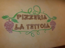 Pizzeria La Tettoia food