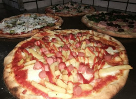 Tutto Pizza food