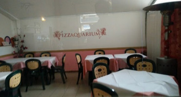 Pizza Aquarium outside