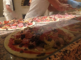 Fantasy Pizza Fratelli Apuzzo food