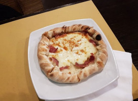 Pizza Margherita Risto Pub food