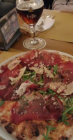 Mauni' Pizza Risto Pub food