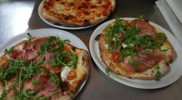 Pizzeria Griglieria Fragola food