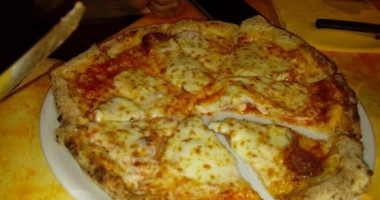 Pizzeria S'arzola food