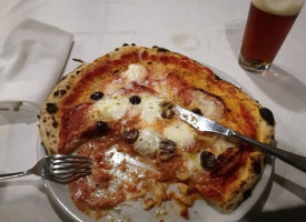 Pizzeria food