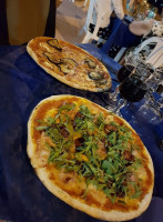 Il Gabbiano Pizzeria food