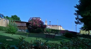 Street Food Vecchio Borgo outside