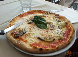 Pizzeria Pellegrino food