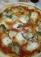 Pizzeria Italia food