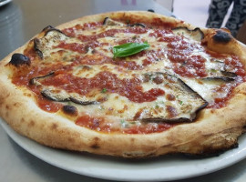 La Pizzeria Via Manno food