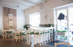 Effe Cafe inside