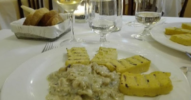 Trattoria El Piron food