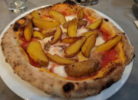 Pizzeria La Gioconda Guarda Napoli food