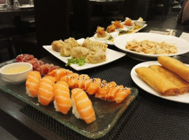 Sushi Miya food