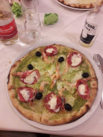 Santacroce Pizzeria food