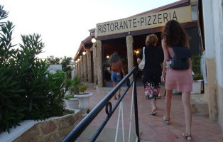 Pizzeria Del Greco outside