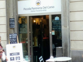 Piccola Panineria Del Corso inside