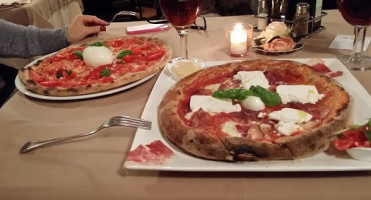 Pizzeria Il Veliero food