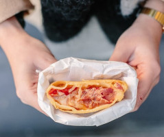 Il Panzerotto Del Senatore food