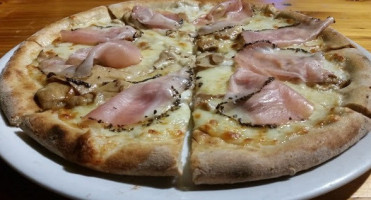 Pizzeria Cu.pi food