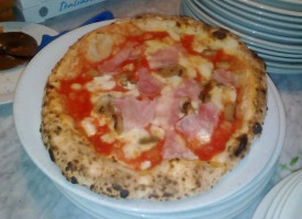 Pizzeria Mea Culpa food