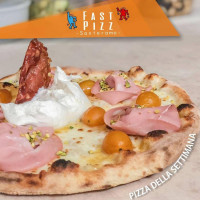 Fast Pizz Pizzeria food