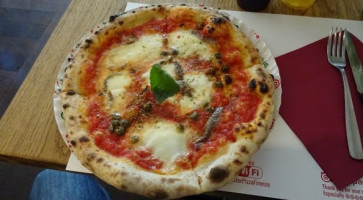 Mister Pizza Via Pietrapiana food