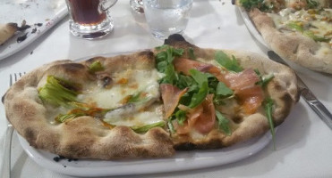 Pizzeria Al Mulino food