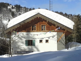 Rifugio Viote outside