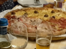 Pizzeria Il Veliero food