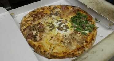 Pizzeria Affittacamere Drago 2 food