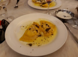 Il Borgo Dei Fumari food