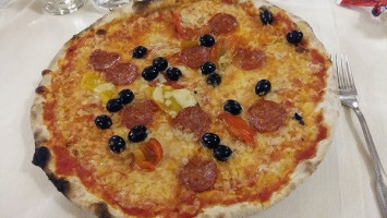 Pizzeria Petrarca food