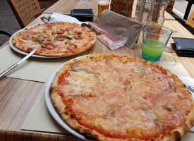 Pizzeria Ristorante Bar Al Lago food