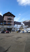 Rifugio Principessa Giovanna outside