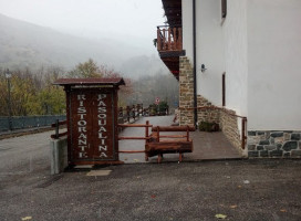 Pasqualina outside