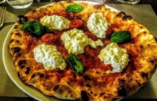 Osteria Pizzeria Per Bacco food