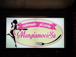 Mangiamocisu inside