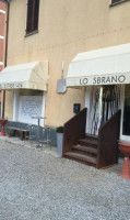 Lo Sbrano outside