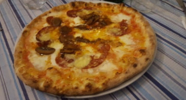 Trattoria Pizzeria Donna Lucia food