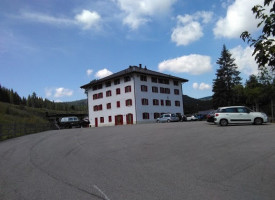 Rifugio Barricata inside