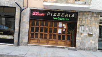 Pizzeria S. Lucia outside