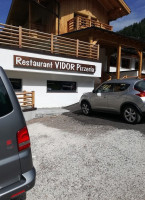 Pizzeria Vidor outside