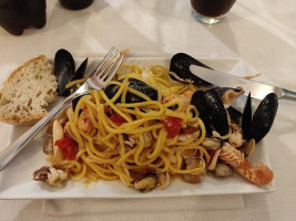 Trattoria Ponte Del Mare food